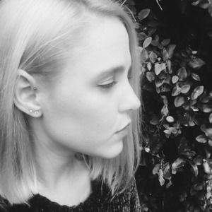 Meet your Posher, Lauren ashley